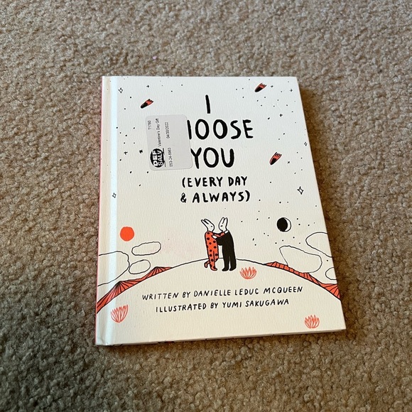 NWT I Choose You every day and always book from target - Picture 2 of 4